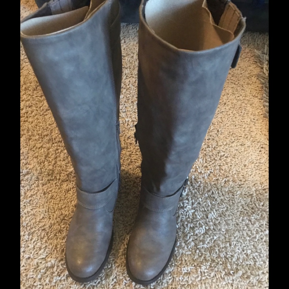 Aldo Women boots.